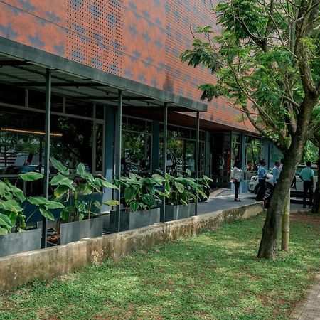 Aryaas Regent Hotel Kochi Exterior foto